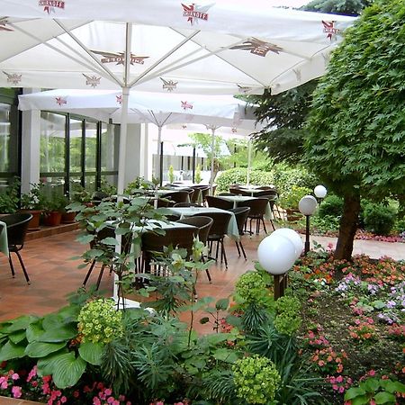 Hotel Pela Охрид Екстер'єр фото